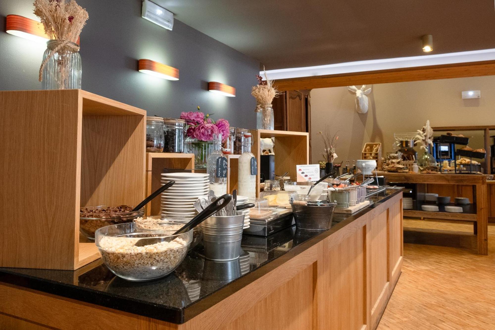 Mercure Saint-Lary Экстерьер фото